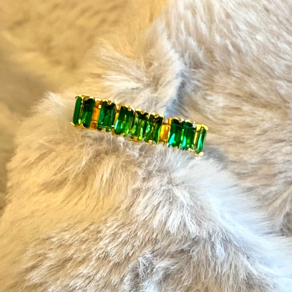 ELLIE VAIL CZ Elastic Band Ring ~ Sz. 7